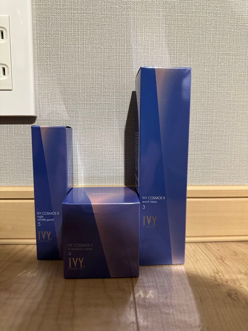 IVY 化粧水 コスモス3点セット 化粧水／乳液・クリーム | 製品情報 | アイビー化粧品