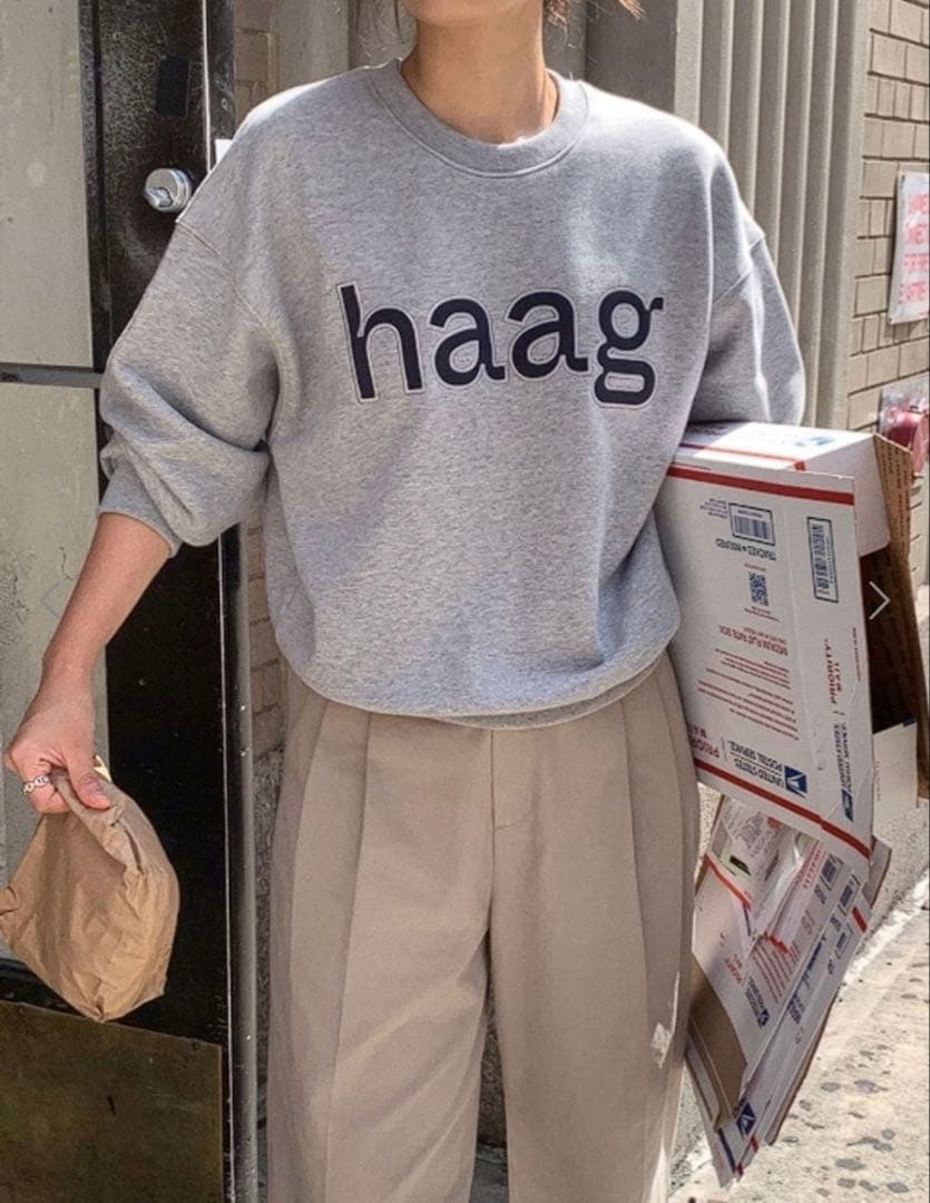 【新品未使用】haag a birthday sweatshirt スウェット haag】a birthday sweatshirt☆韓国 人気☆トレーナー (haag