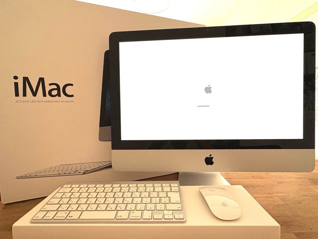 iMac (21.5-inch, Mid 2011)キーボード, マウス付き iMac 21.5-inch Mid 2011【キーボード&マウス&おまけ付き】