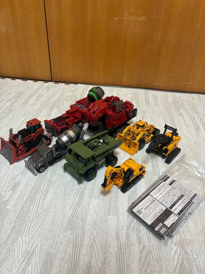 T*A様 トランスフォーマー デバステーター 8種セット スタジオシリーズ