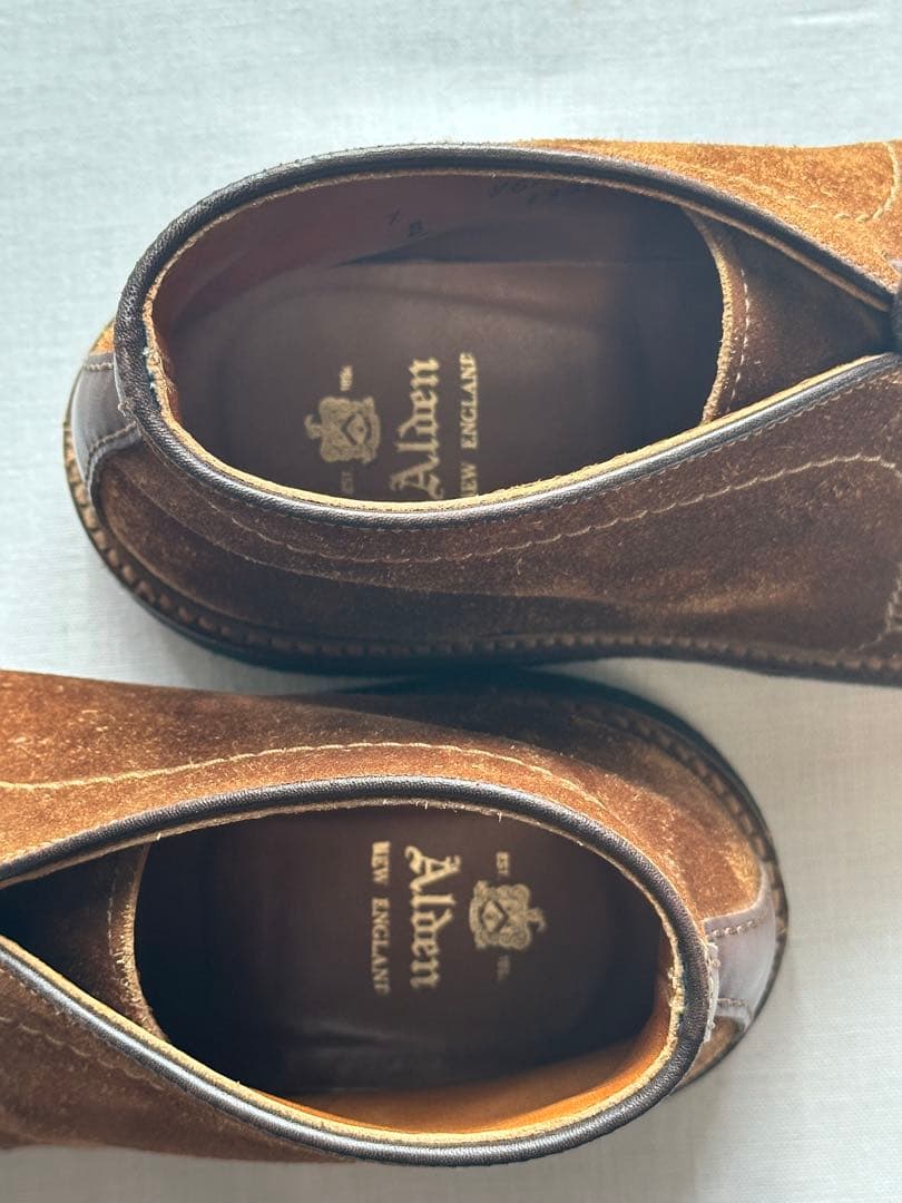 2026年最新】オールデン チャッカブーツの人気アイテム - メルカリ