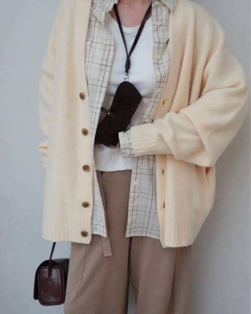 ETRE tokyo ミドルゲージVネックニットカーディガン ミドルゲージVネックニットカーディガン(F GREY): トップス │ ETRE