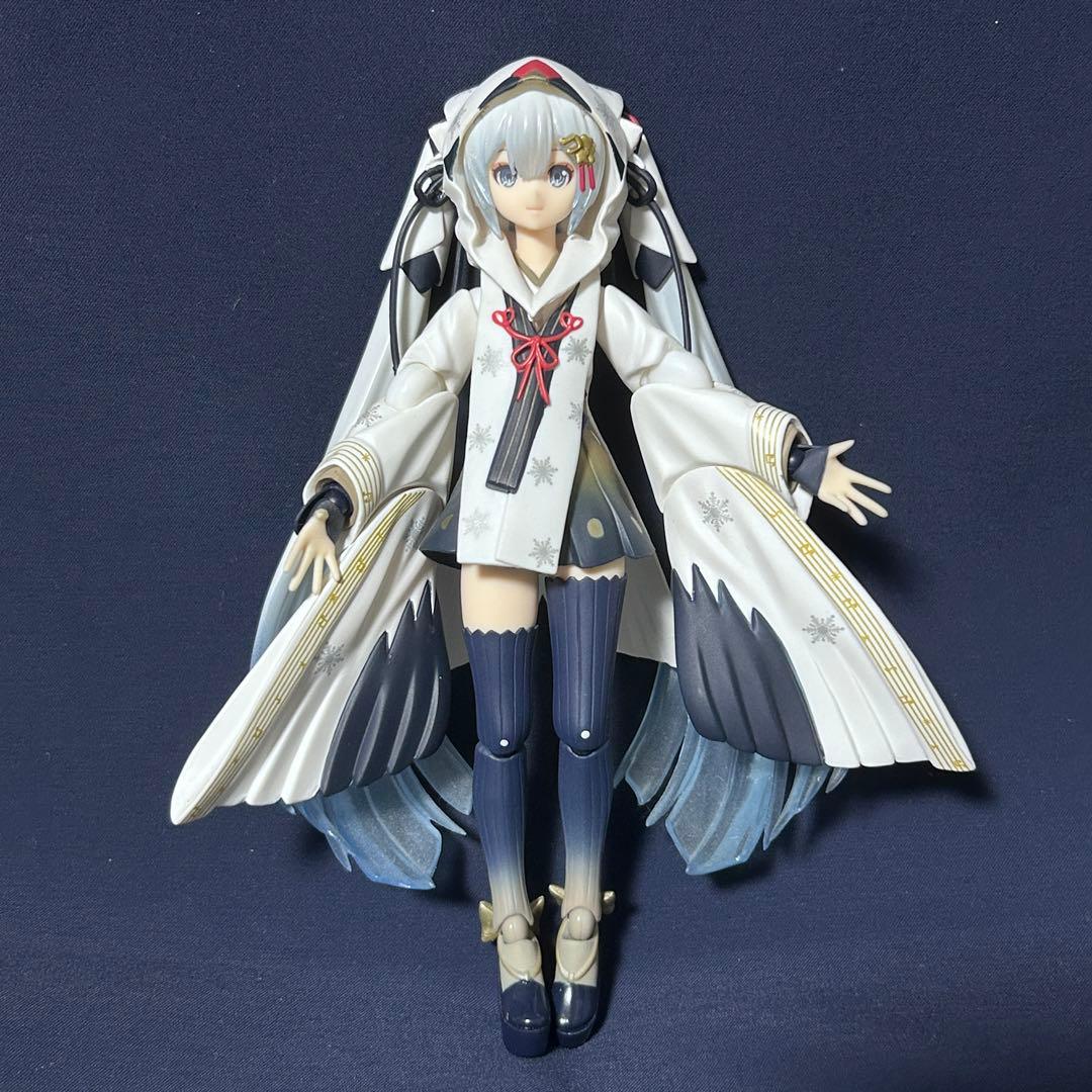 初音ミク figma 雪ミク2018 タンチョウ巫女ver. 【ユキネ無し】 - メルカリ