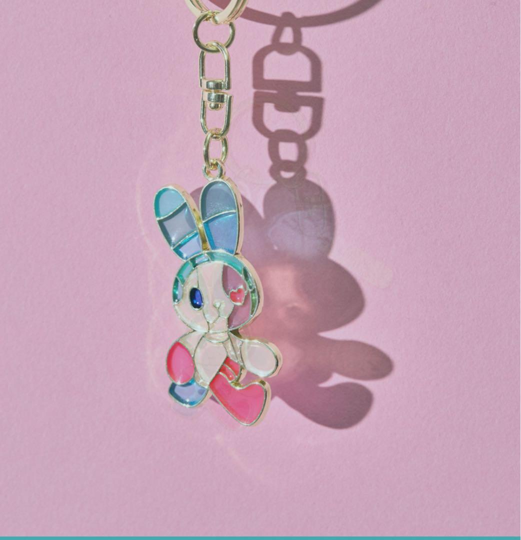 Wonder Museum ステンドグラスキーホルダー アンラブレス ミセス