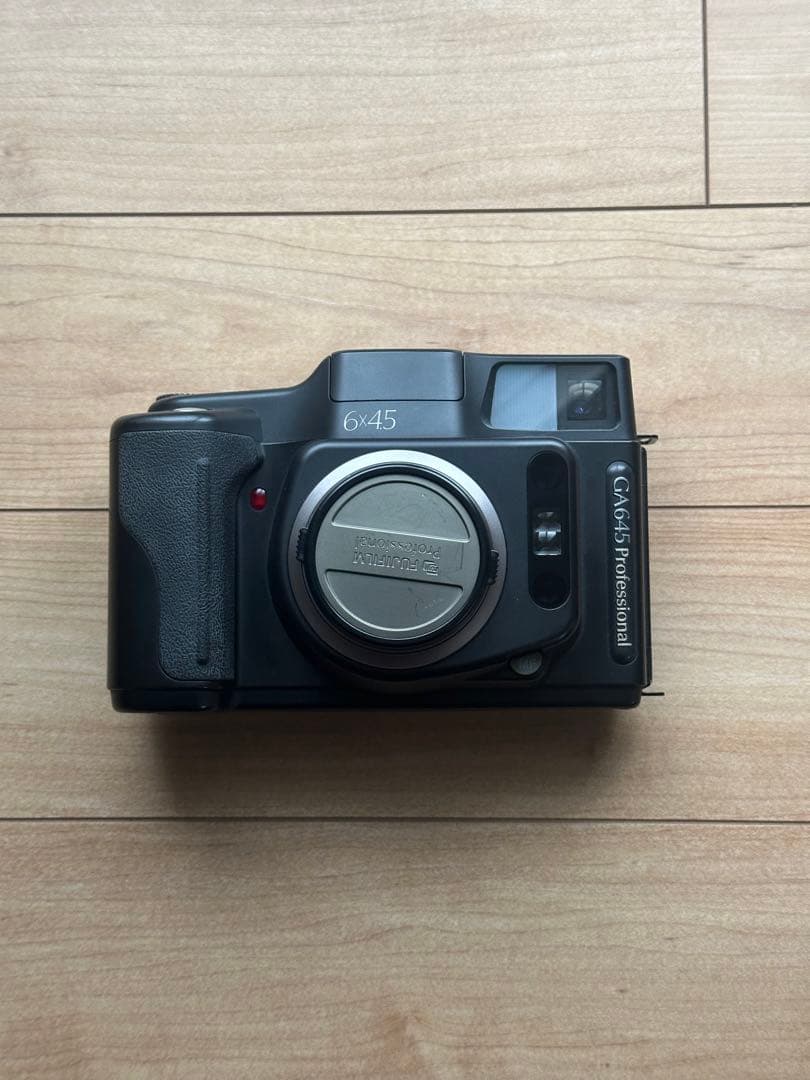 フィルムカメラ FUJIFILM GA645 Professional FUJIFILM GA645 Professional