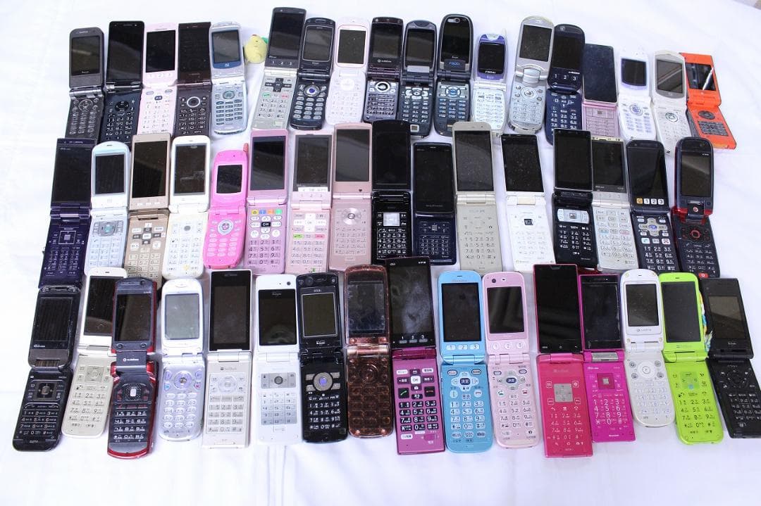 個◇ガラケー 50台 まとめ ジャンク 部品取り