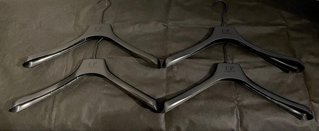 C.P.COMPANY シーピーカンパニーハンガー 伊MAINETTI製15本