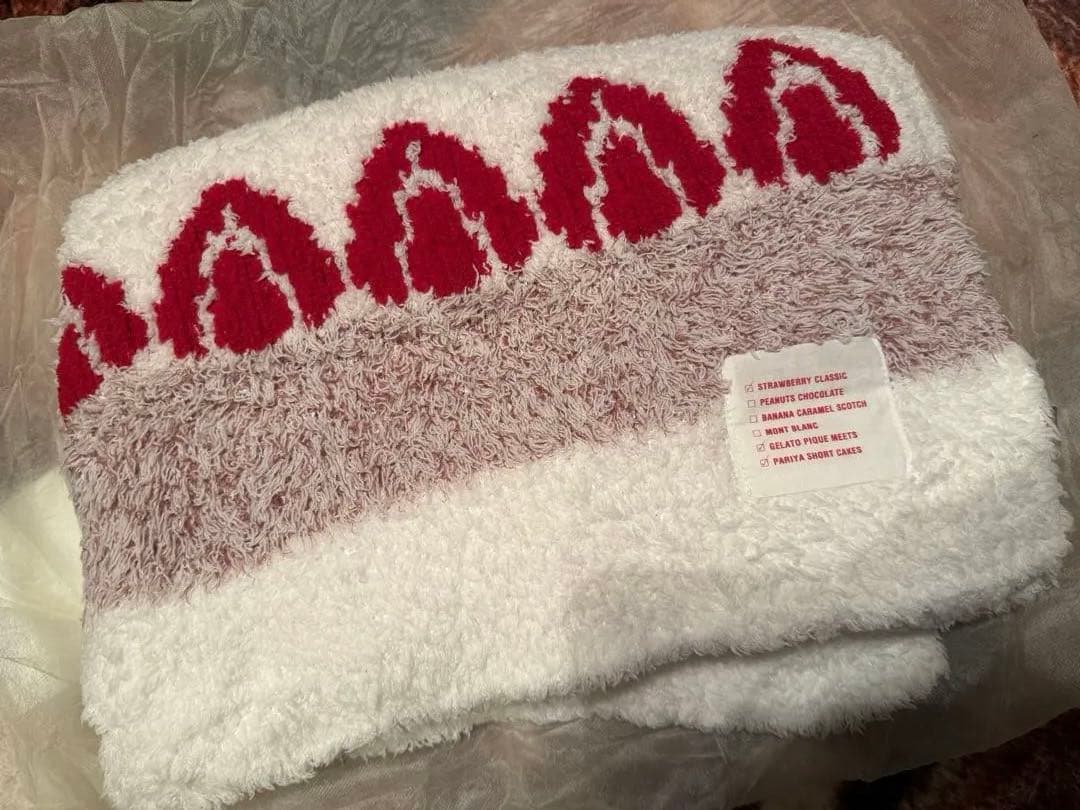 未使用　gelato pique ショート　ケーキ　ブランケット ジェラートピケリバイバルPARIYAブランケットストロベリーショート