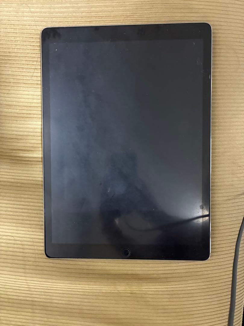 iPad pro 12.9インチ本体 ブラック 第一世代32GB - メルカリ