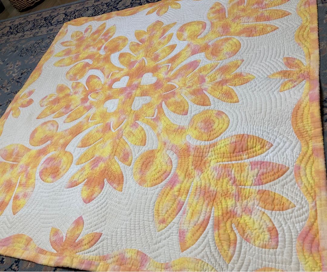 最終値下げ　ハワイアンキルトタペストリー　ハンドメイド【101cm✖️102cm】 最終値下げ ハワイアンキルトタペストリー ハンドメイド【101cm✖️102cm】