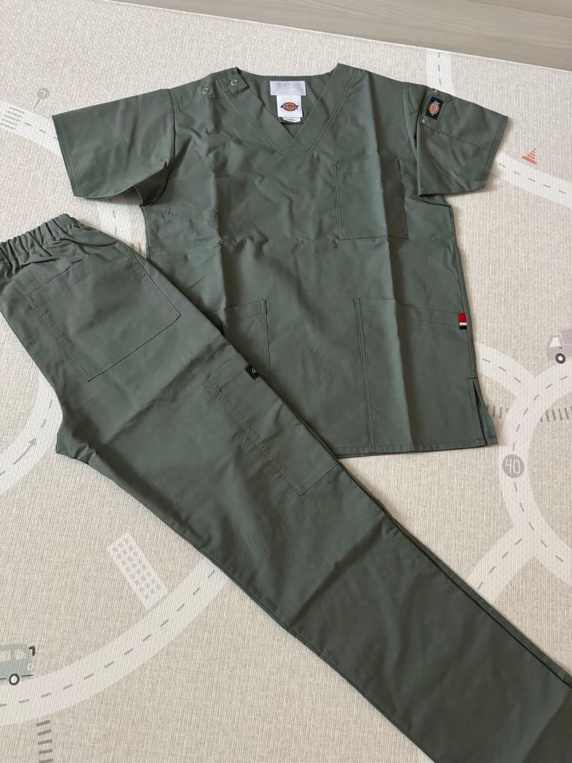 Dickies SCRUB & PANTSシリーズ オリーブグリーン ディッキーズ Dickies Dickiesダブルニーパンツ （GREEN