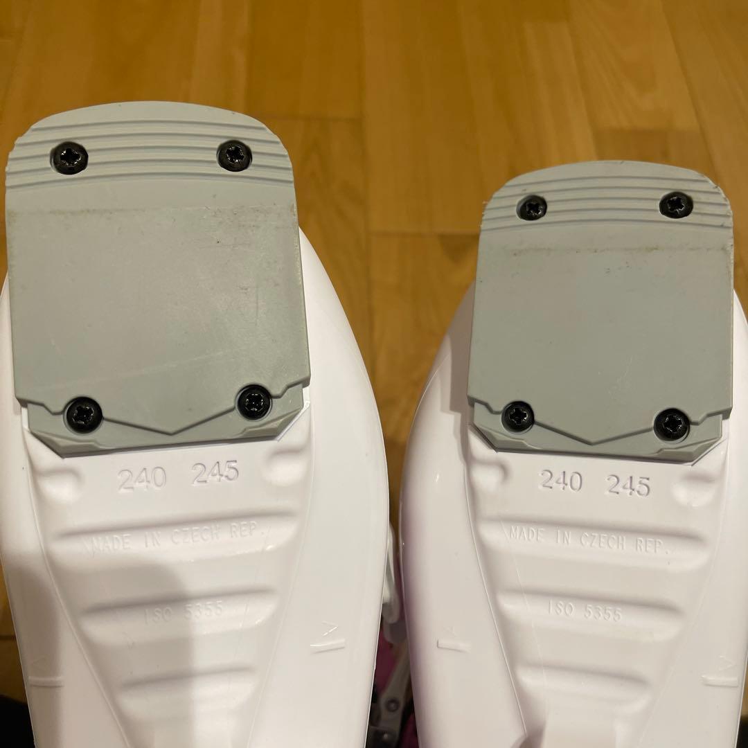 新品　HEAD ジュニア　スキーブーツ ホワイト/ピンク　24.0〜24.5cm