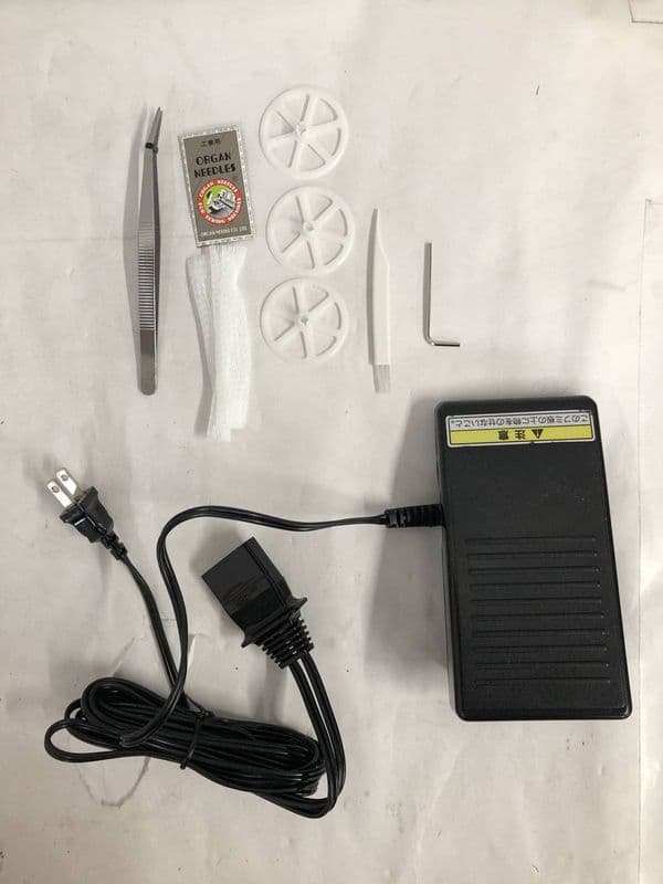 brother ロックミシン ホームロック かがり II L0237 動作良好 - メルカリ