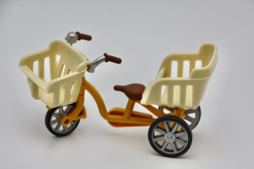 TAMRON 16-300mm F3.5-6.3 VC PZD キヤノン　高倍率