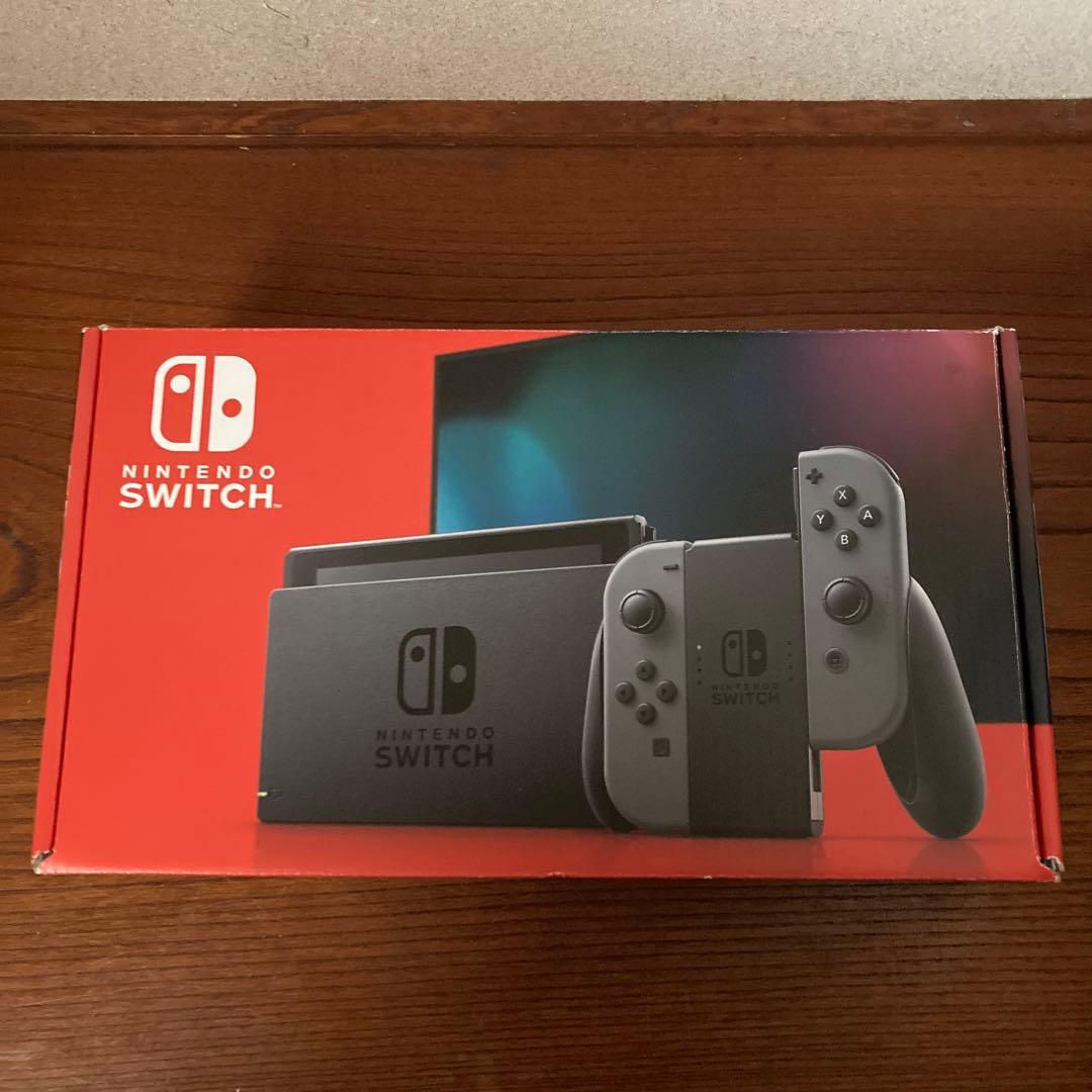 任天堂　スイッチ　本体　箱付き Nintendo Switch 本体（有機ELモデル）【Joy-Con(L)/(R) ホワイト