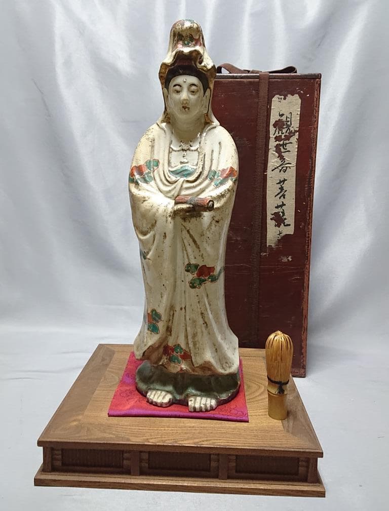 商 品 コレクター収集品　古九谷　色絵　観世音菩薩像 商 品 コレクター収集品 古九谷 色絵 観世音菩薩像 商 品 コレクター