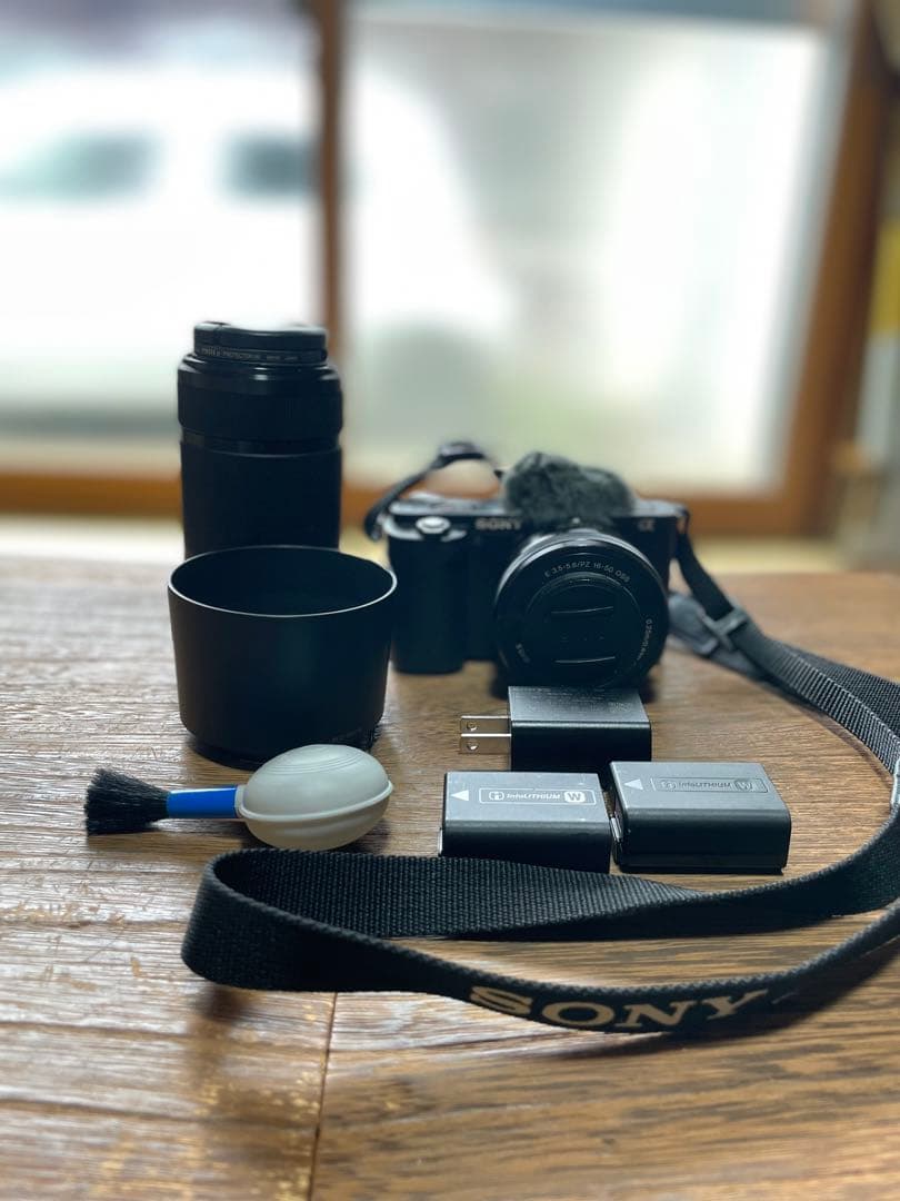 【ジャンク品】SONY ZV-E10 ミラーレス一眼 レンズ2本 その他付属品 Amazon | SONY(ソニー) Vlog用カメラ レンズ交換式VLOGCAM APS-C