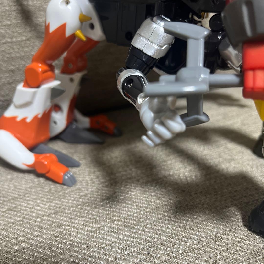 デジモンクロスフィギュアシリーズ シャウトモンx5 - メルカリ