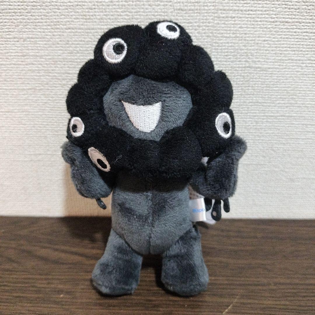ミャクミャク ぬいぐるみ 大阪関西万博会場限定 黒 マスコット - メルカリ