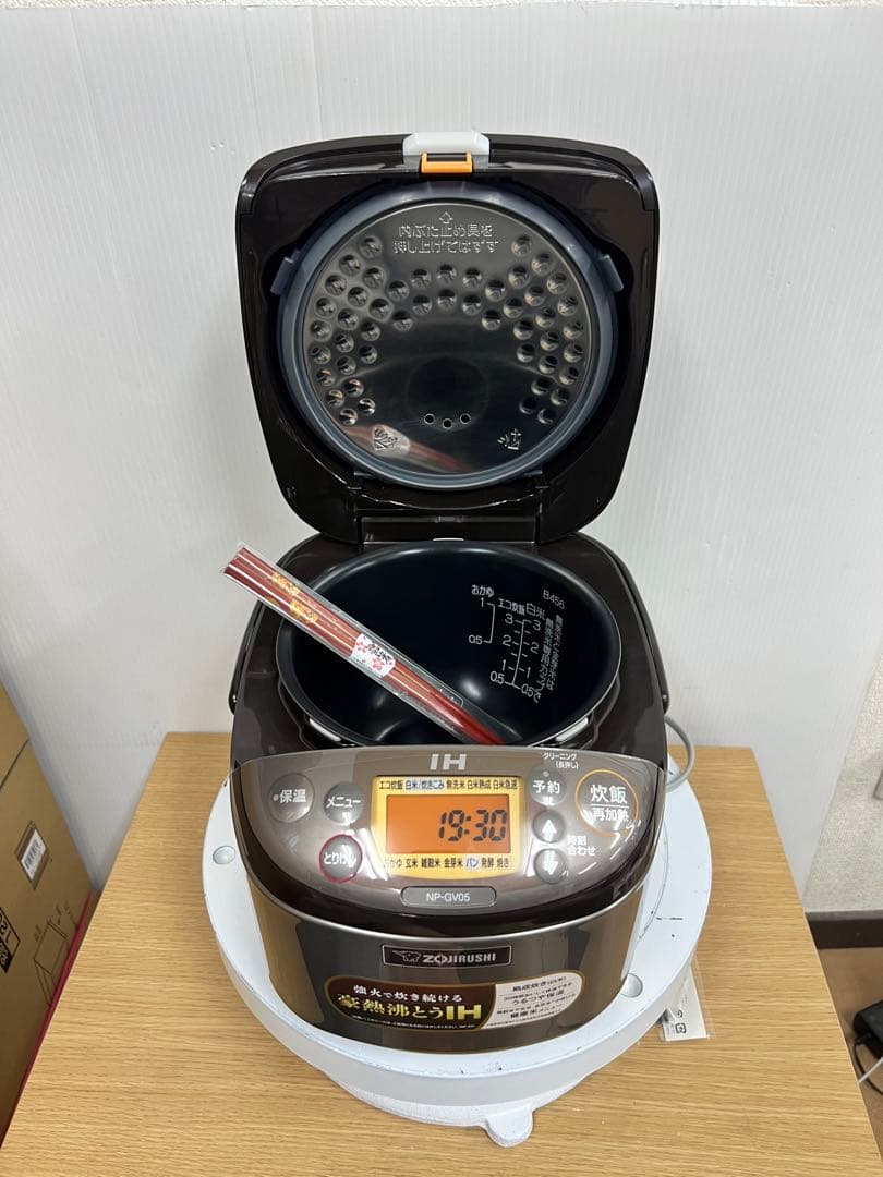 象印 IH炊飯器 NP-GV05 3.5合炊き 2020年製 - メルカリ