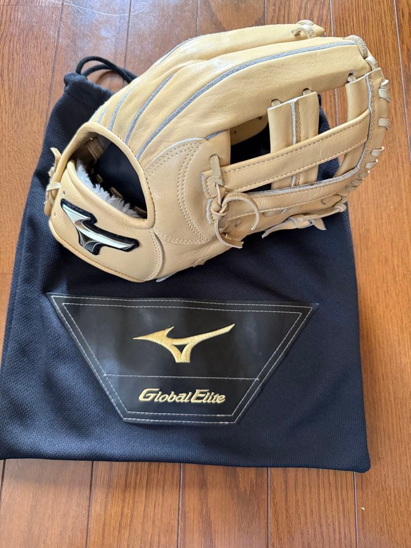 MIZUNO グローバルエリート軟式右投げ内野手用グローブ