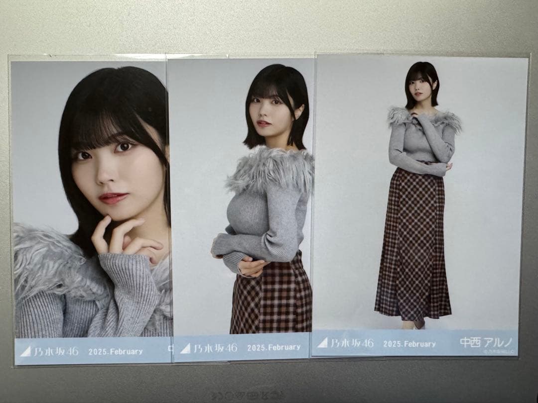 新*司様 乃木坂46 中西アルノ 生写真 オフショルニット コンプ - メルカリ