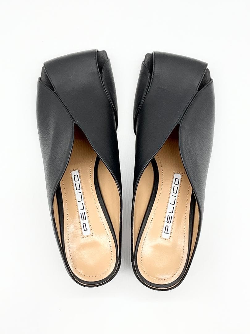 24.5【新品】PELLICO ディープカットミュール 定価64900円 - メルカリ