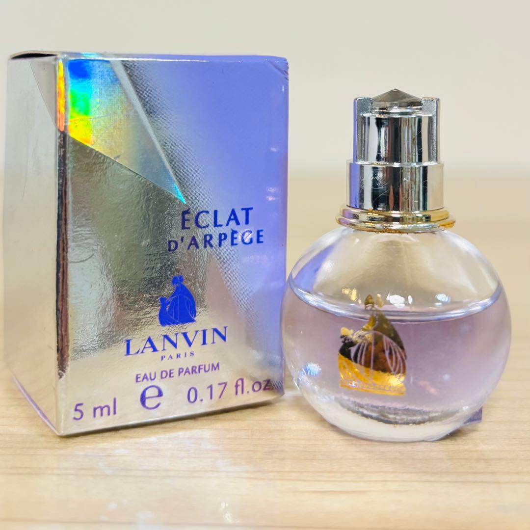 ランバン エクラドゥアルページュ 5ml 香水 - メルカリ