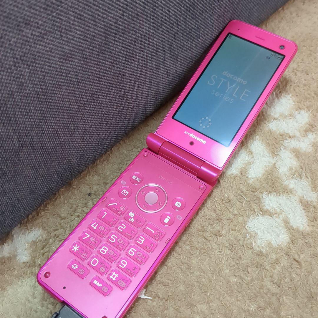 美品 SH-11C docomo ガラケー 充電器つき - メルカリ