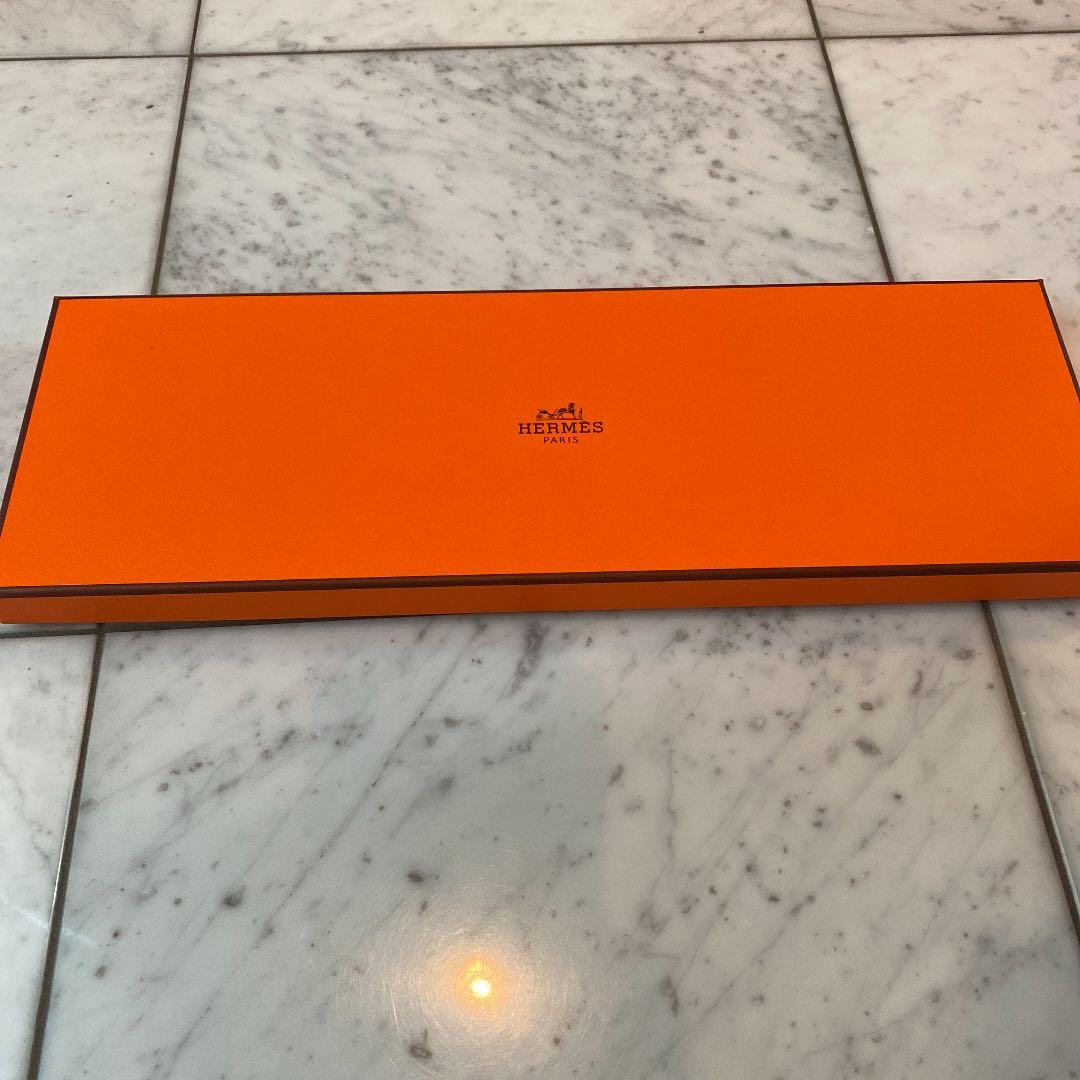 エルメス ネクタイ空箱4箱、紙袋2枚 - メルカリ