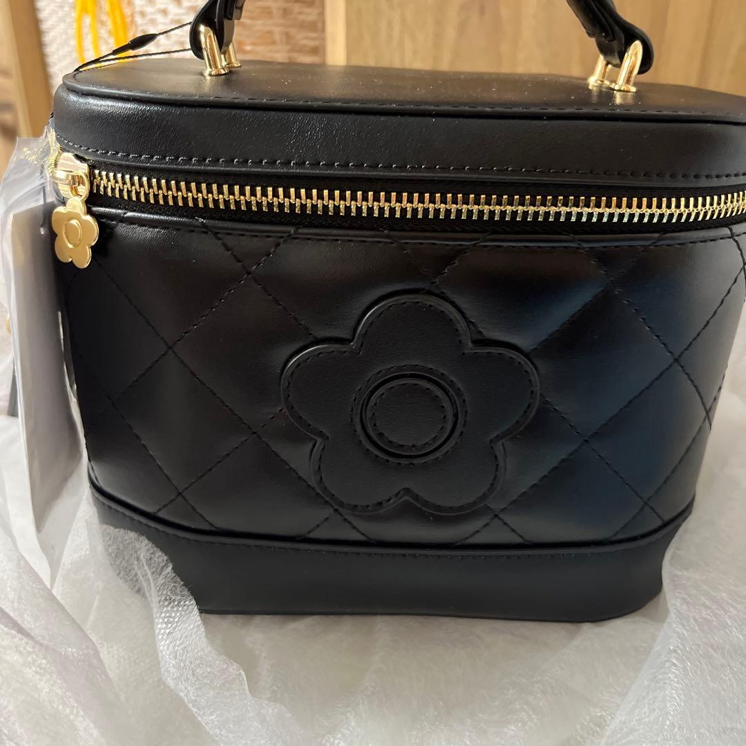 マリークワント　キルトバニティ　2WAYショルダーバッグ 楽天市場】マリークワント デイジーパッチキルトバニティ 2WAY