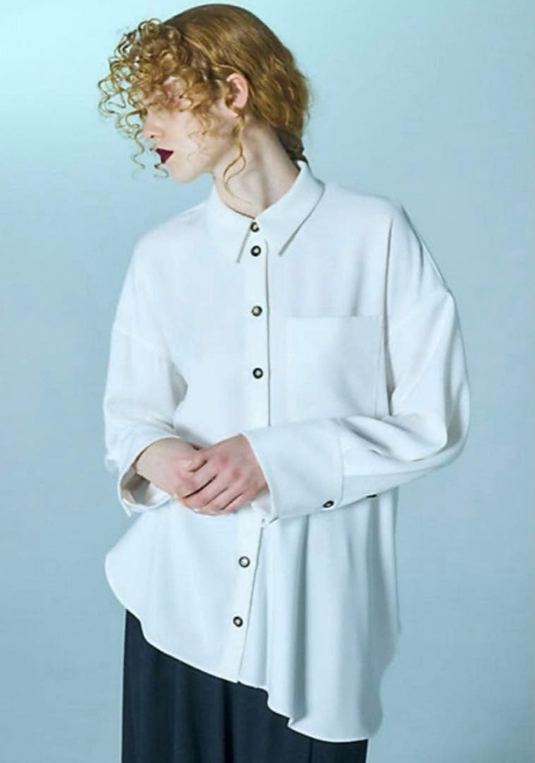 ENFOLD ドレープヘムシャツ ホワイト ENFOLD(エンフォルド)｜SUMMER LOOSE SHIRT/シャツ/ホワイト の通販