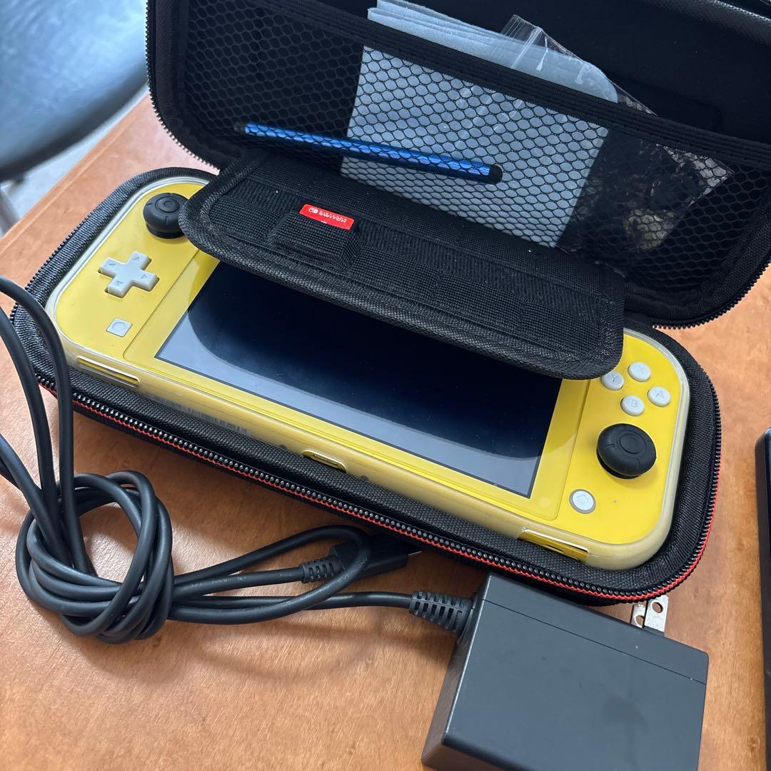 Nintendo Switch Lite イエロー 本体 マリオオデッセイ Nintendo Switch Lite - Yellow - REFURBISHED - Hardware - Nintendo