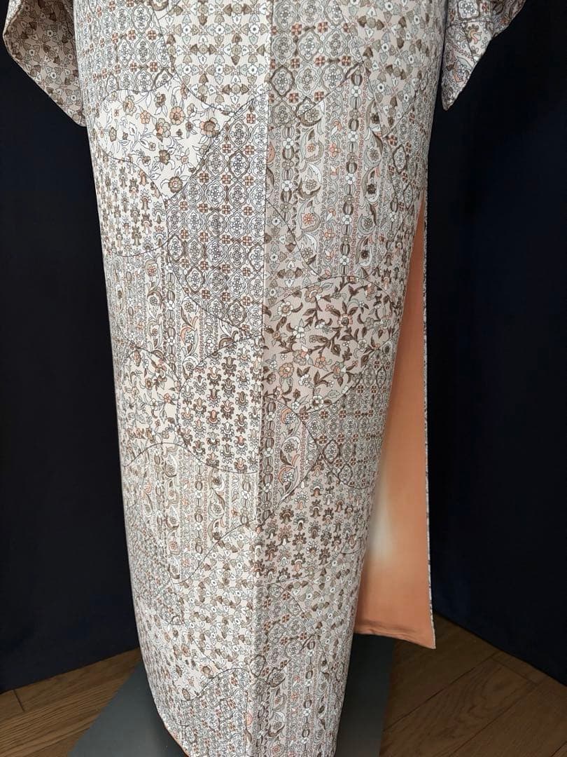 更紗小紋】更紗切り嵌め 細かな彫りの柄 洋草花菱文 しつけ付き 身丈