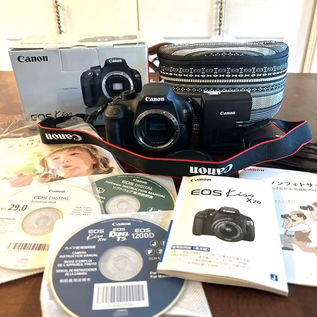 Canon EOS Kiss X70デジタル一眼レフカメラ、ストラップ.ケース付 inkhonpo_c443