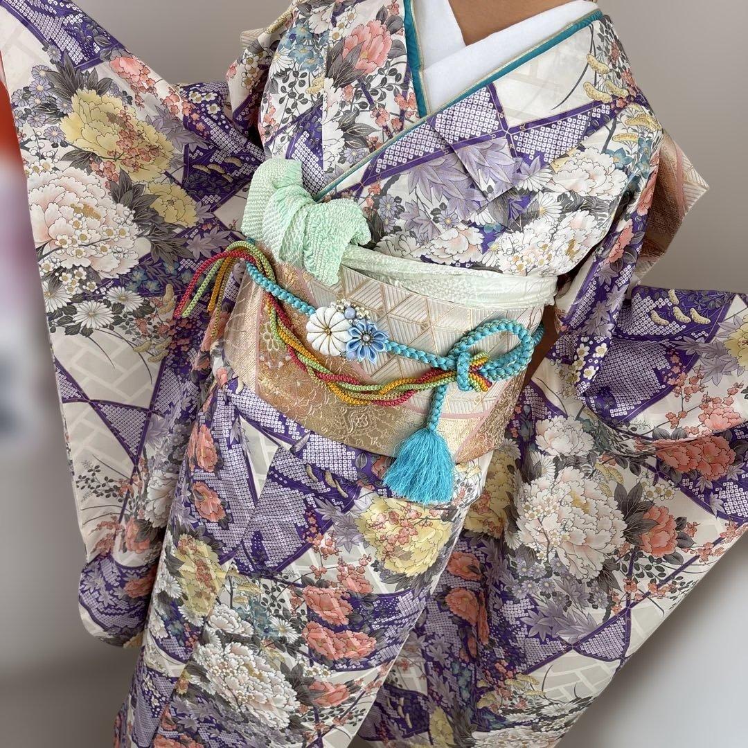 未使用に近い！！正絹豪華振袖フルセット　金彩　艶　新品袋帯　成人式に！！ 振袖 正絹 新品 仮絵羽 仕立て付き フルセット 長襦袢 袋帯 帯締め