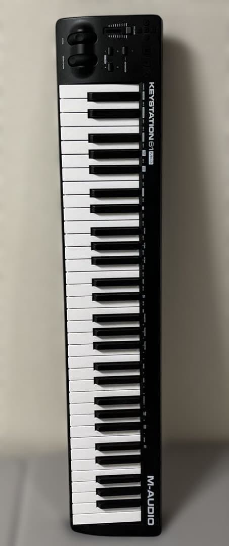 M-AUDIO Keystation 61 MIDIキーボード Amazon.co.jp: M-Audio USB MIDIキーボード 61鍵 ピアノ音源ソフト付属