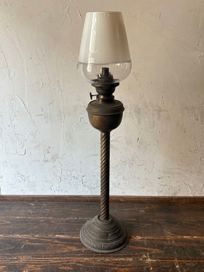 クラシックオイルランプ ガラスシェード レトロ アンティーク アルコールランプ Amazon.co.jp: 80年代のレトロな装飾品ヴィンテージオイル灯油ランプ