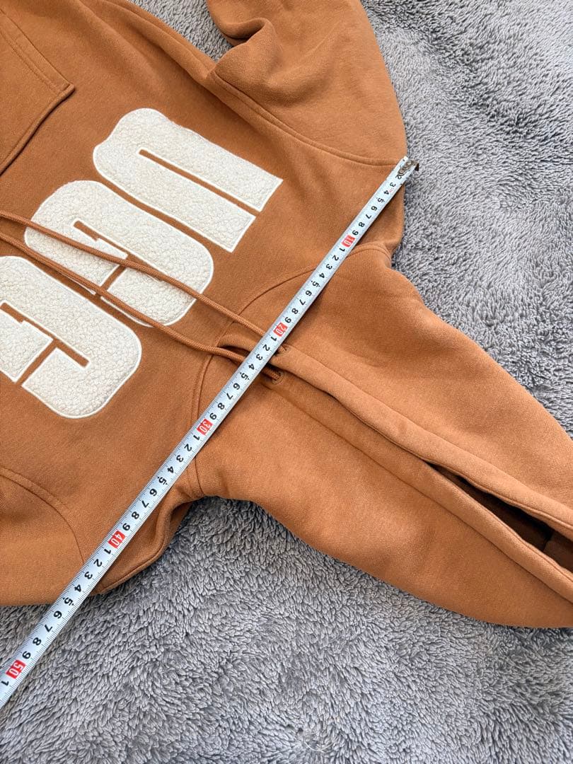 《美品》UGG ロゴ フードパーカー XS