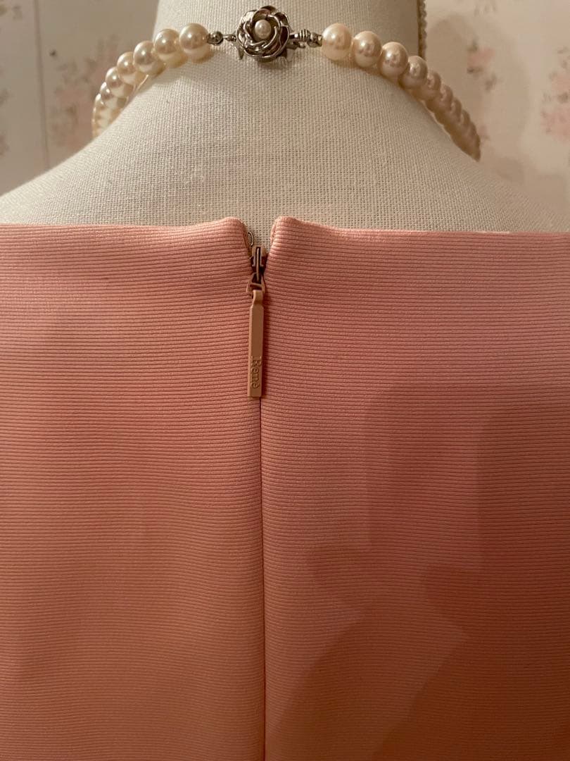 Rene 膝丈フレアワンピース サーモンピンク 36 新品未使用 - メルカリ