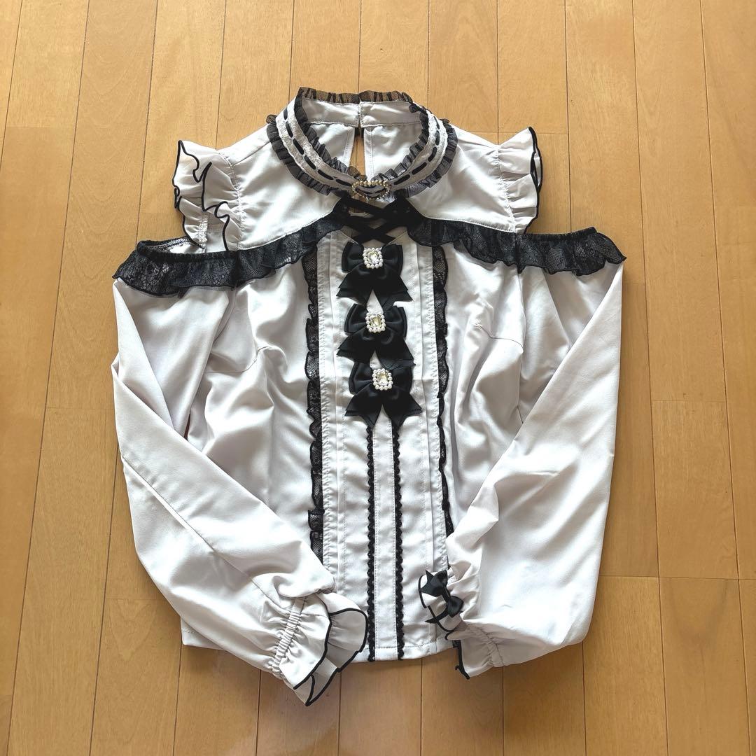 LIZLISA 3つリボンハートチョーカーブラウス - メルカリ