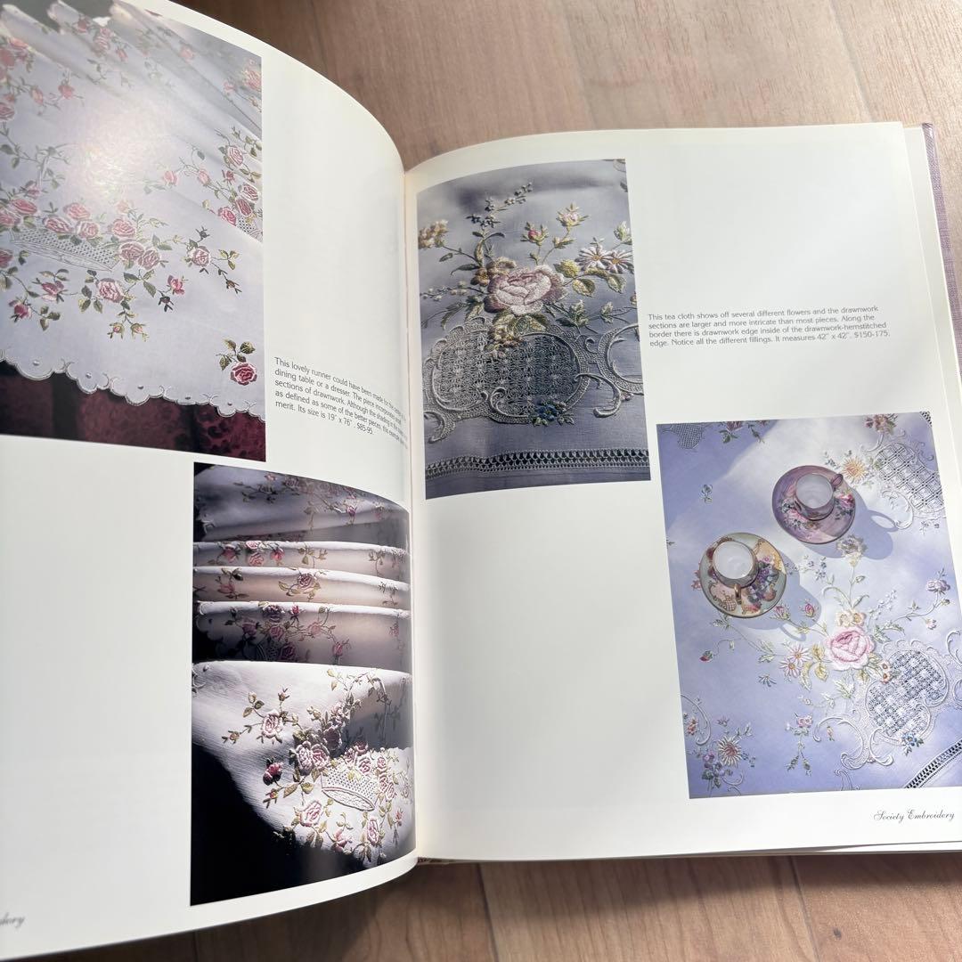 洋書】Graced by Lace: アンティークリネンとレースのガイド - メルカリ