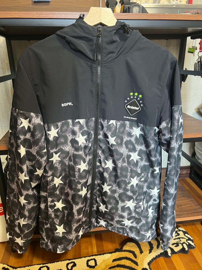 【美品】　bristol ナイロンジャケット　Mサイズ　wtaps fcrb F.C.R.B.(F.C.Real Bristol)(エフシー(レアルブリストル)) / ナイロン