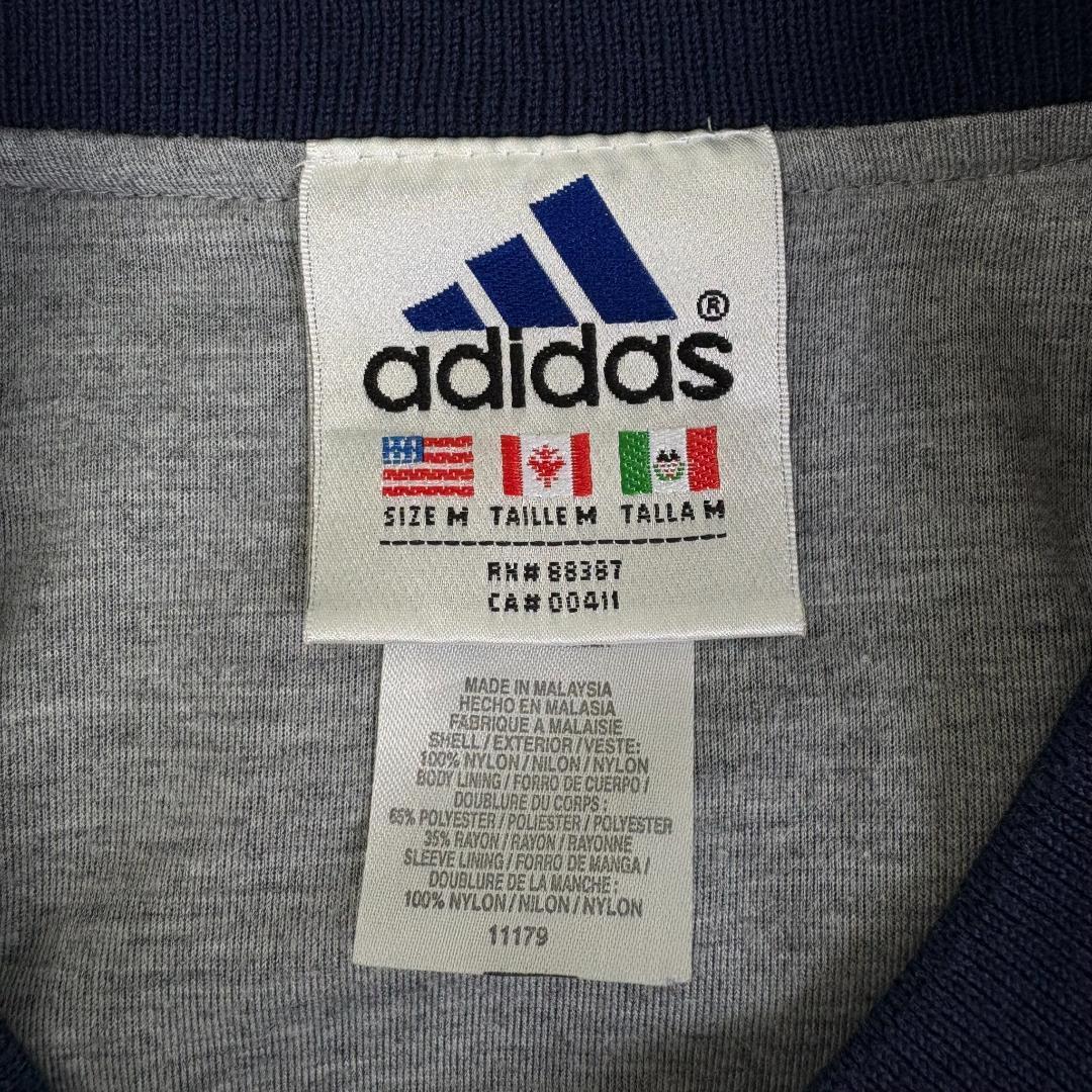 JQ103《常田大希さん着用》アディダス　プルオーバー　刺繡ロゴ　サイドデザイン