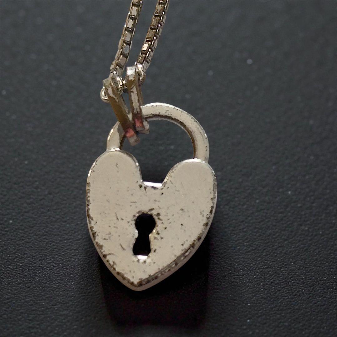 Christian Dior ネックレス ロゴ シルバー 鍵 ハート y2k - メルカリ