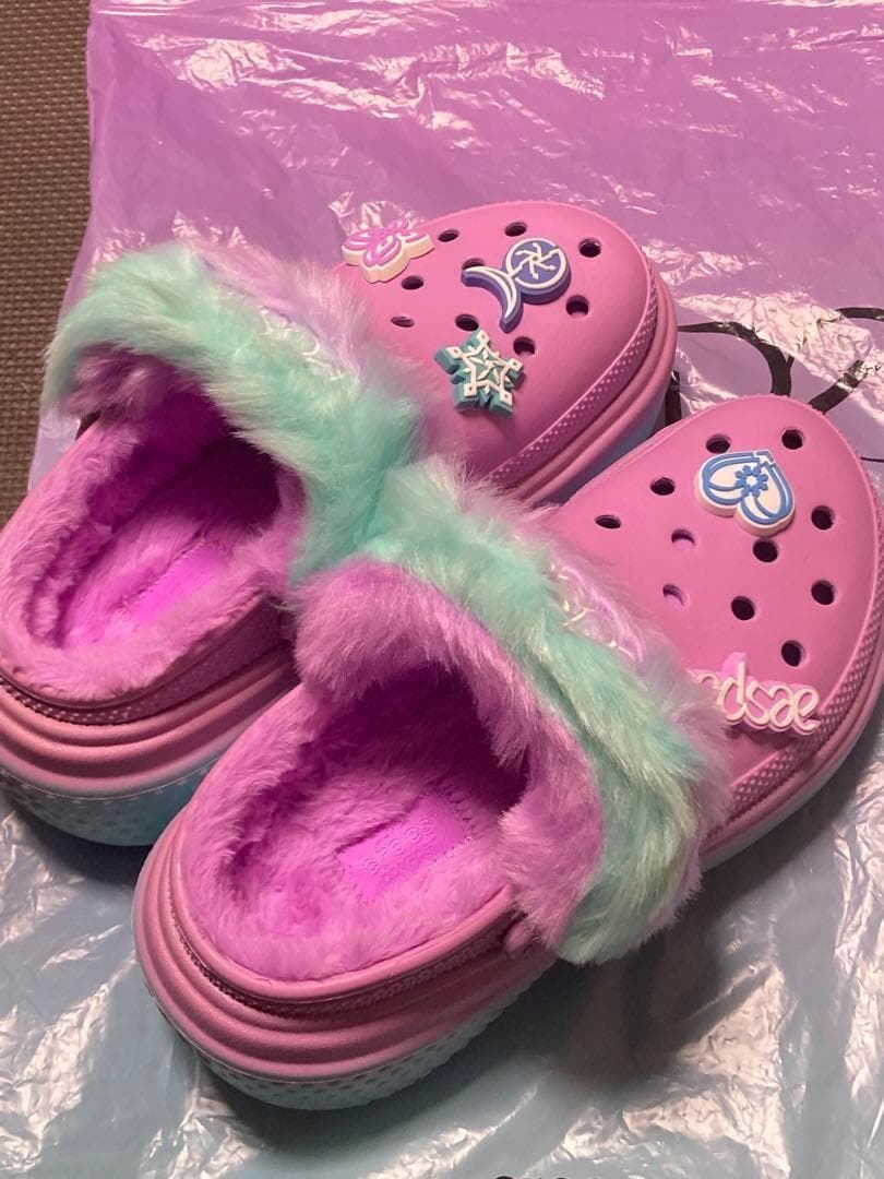 定価14300円】新品 23㎝ aespa×crocs クロックス サンダルb - メルカリ