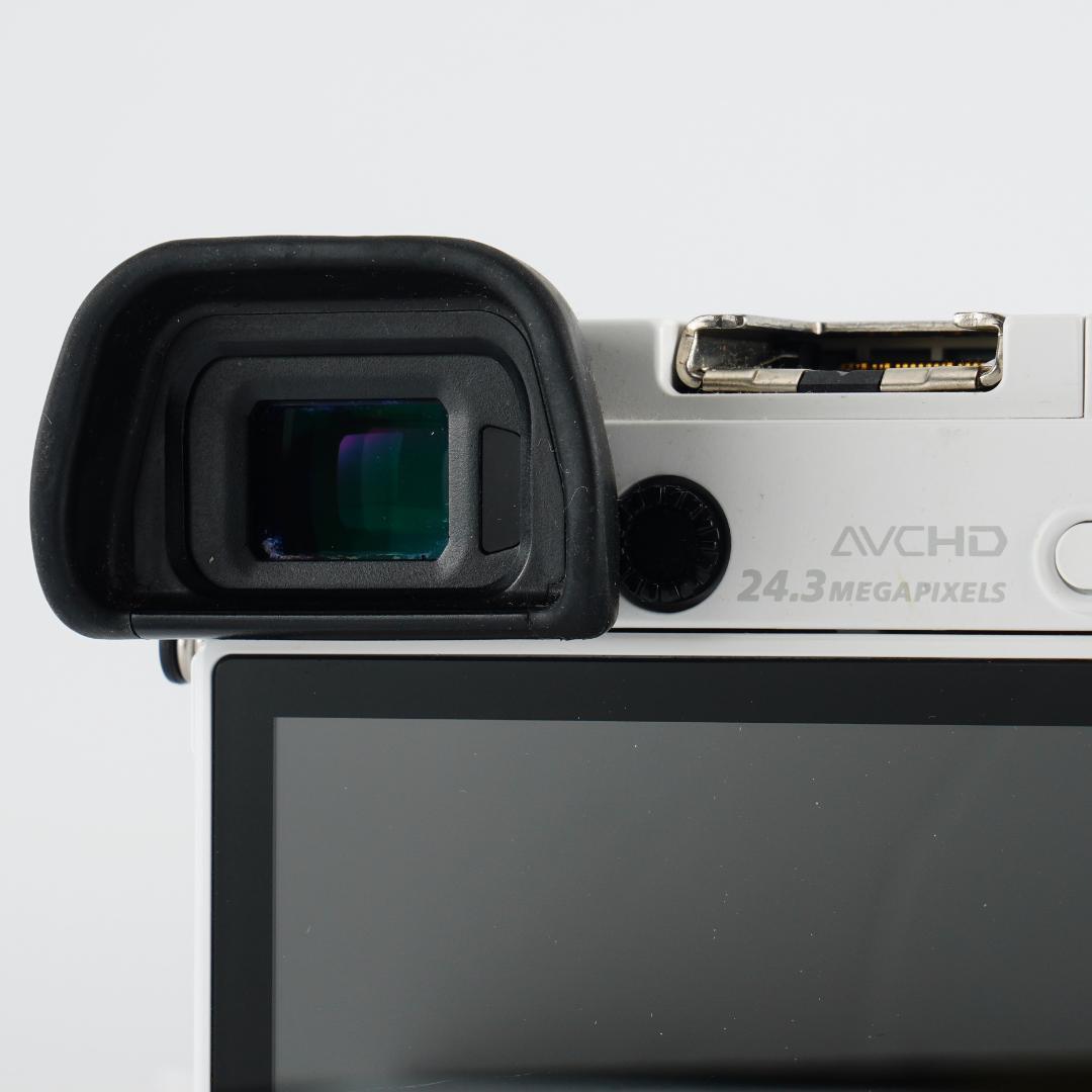 希少なホワイト/極美品α6000完全セット/制限解除済/即撮影可/初心者最適