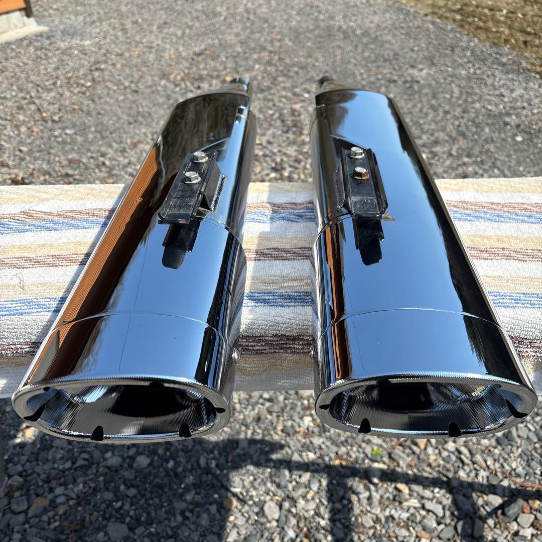 ハーレー バンス&ハインズ モンスターオーバル マフラーチューニング済