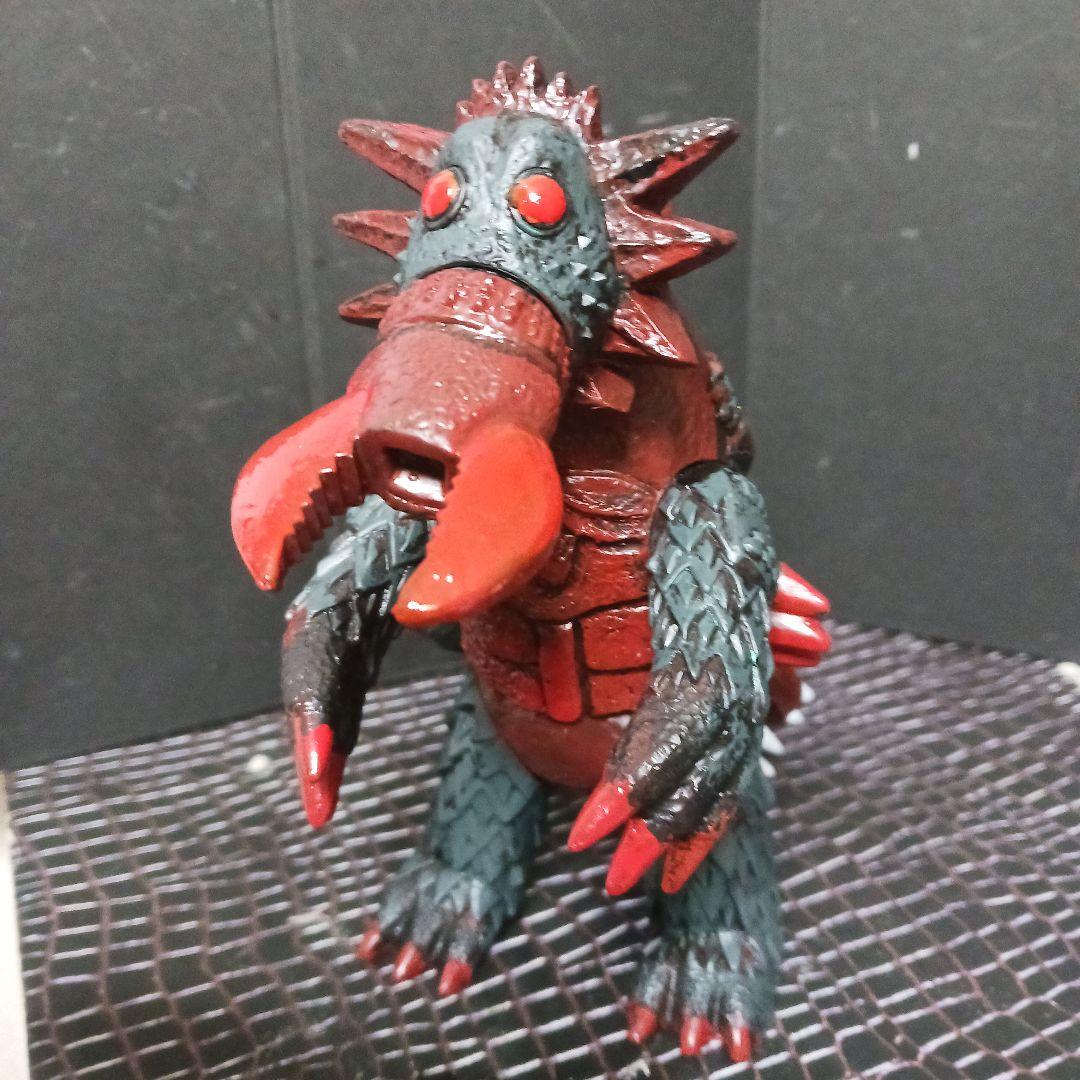 ウルトラ怪獣旧型絶版硬質ソフビ超獣キングクラブ(リアル塗装品