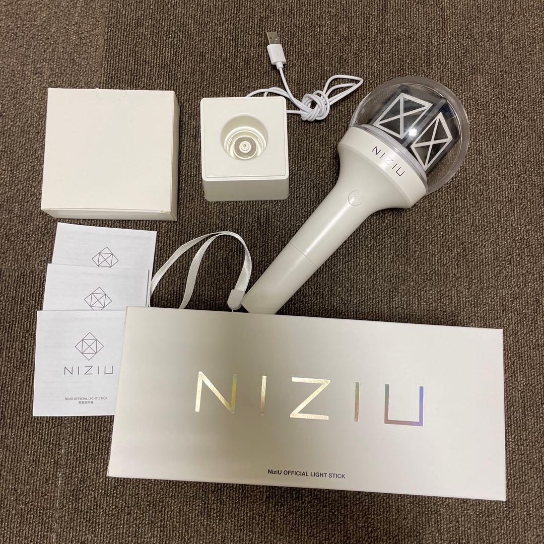 niziu ペンライト - メルカリ